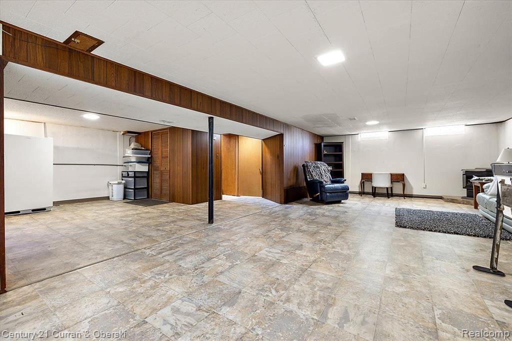 7841 Randy Drive, Westland, MI — Photo 18