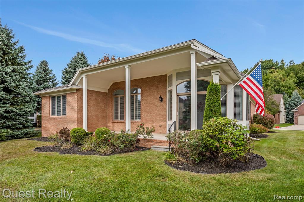 49807 Sable Creek Drive, Macomb, MI 48042 — Photo 28