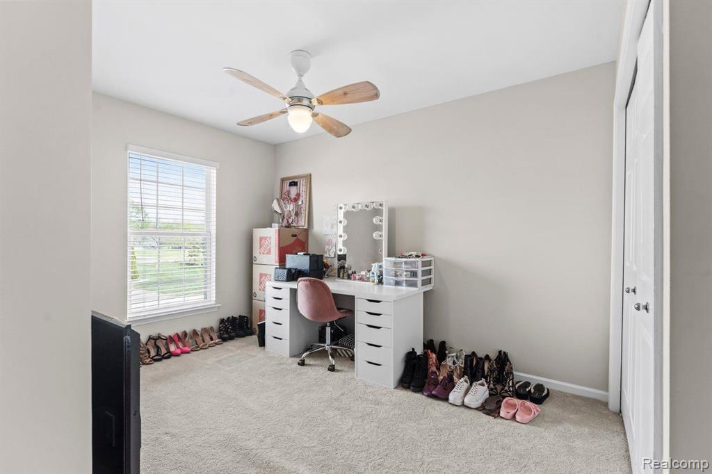 26626 KIRKWAY Circle, Woodhaven, MI 48183 — Photo 20