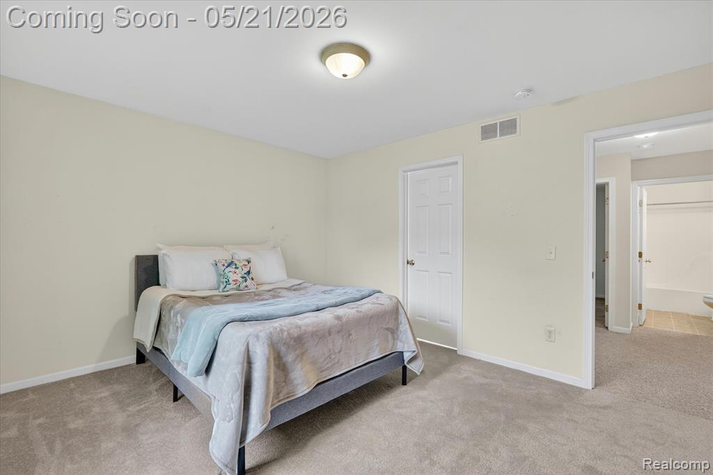 1607 Cedarwood Drive, Flushing, MI 48433 — Photo 15