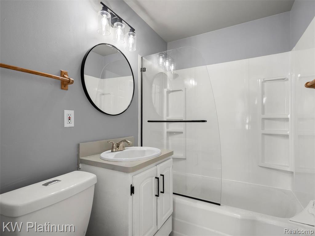 6803 Plainview Avenue, Detroit, MI 48228 — Photo 14