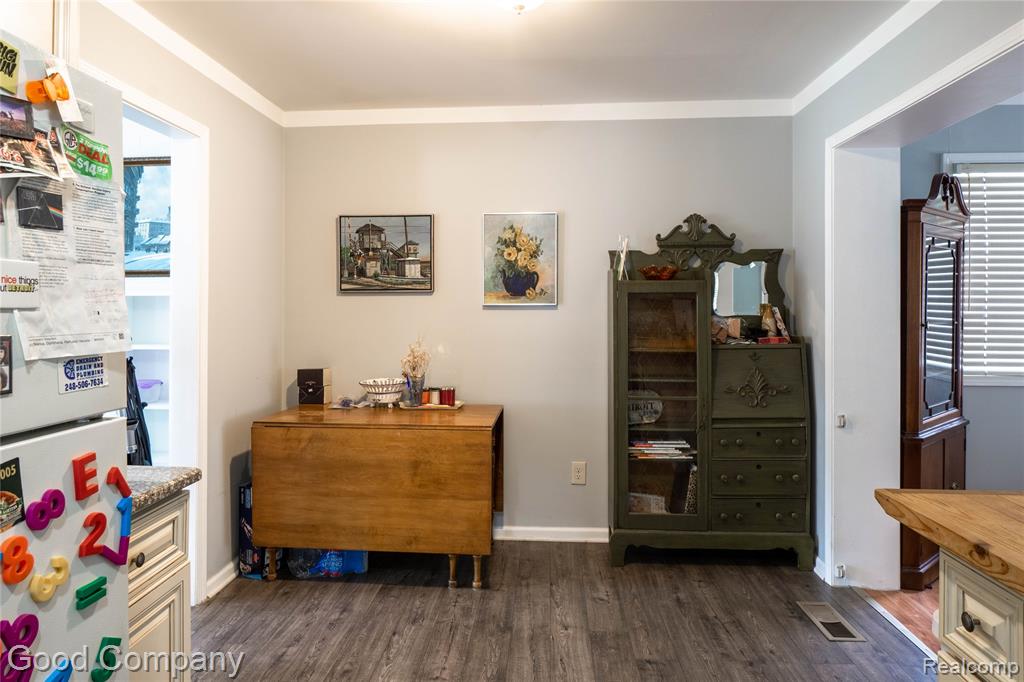 935 N MAPLE Avenue, Royal Oak, MI 48067 — Photo 7