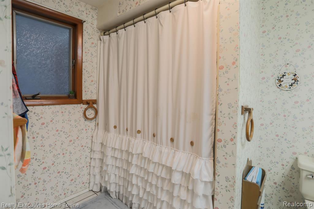 6123 FARGO Road, Greenwood, MI 48006 — Photo 30