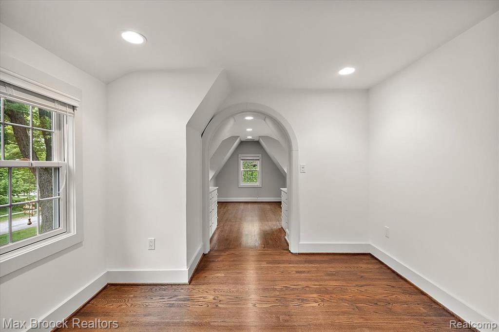 972 Oxford Street, Birmingham, MI 48009 — Photo 45