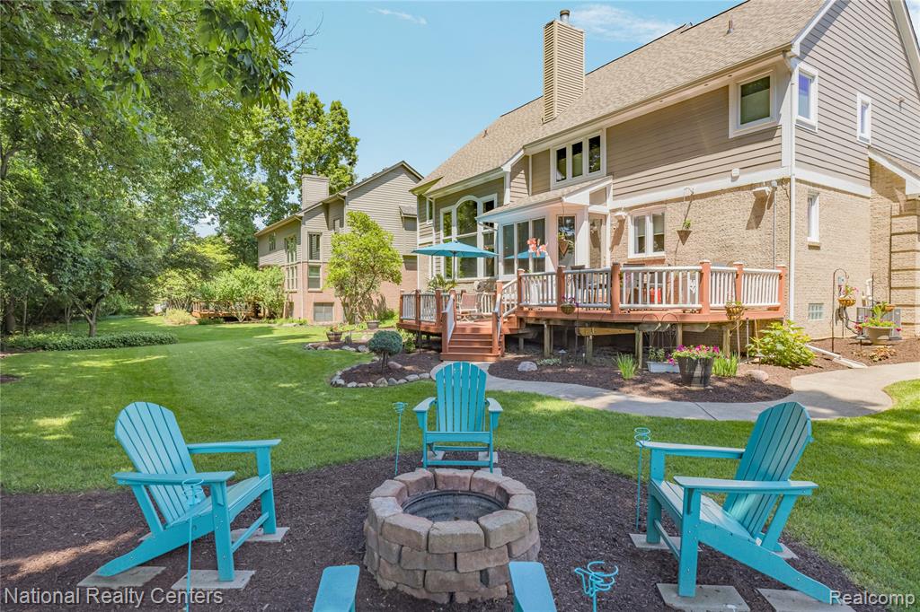 4577 Darlene Drive, Commerce Twp, MI 48382 — Photo 32