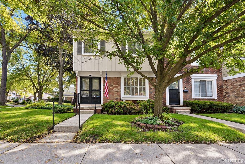 1938 Torquay Avenue, Royal Oak, MI 48073