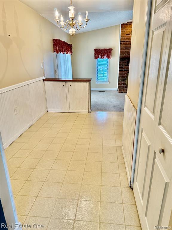 42075 GLORIA Drive, Canton, MI 48187 — Photo 8