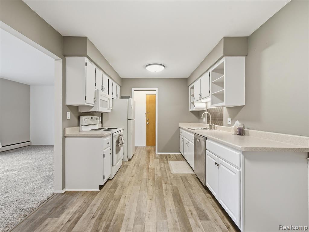 4625 Leafdale Avenue, 2B, Royal Oak, MI 48073 — Photo 9