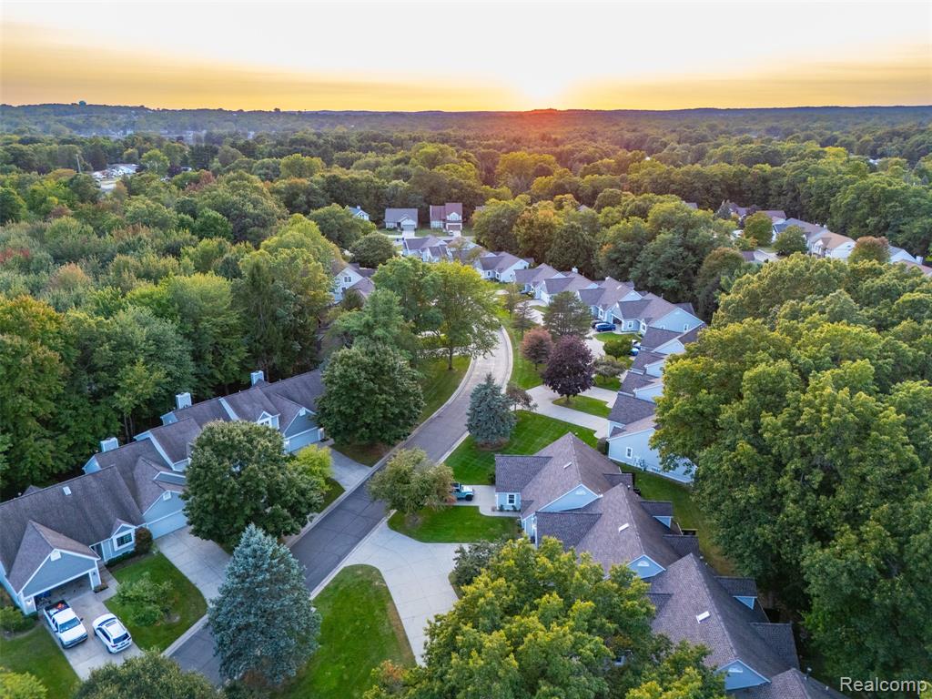 6859 Tangle Wood, Waterford, MI 48327 — Photo 44