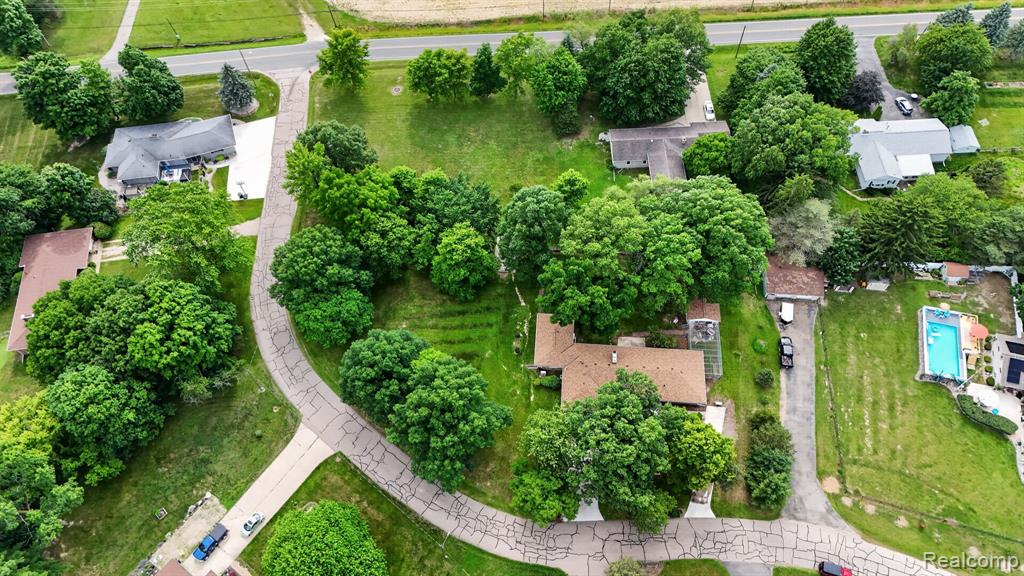 4877 Orchard Lane, Owosso, MI 48867 — Photo 61