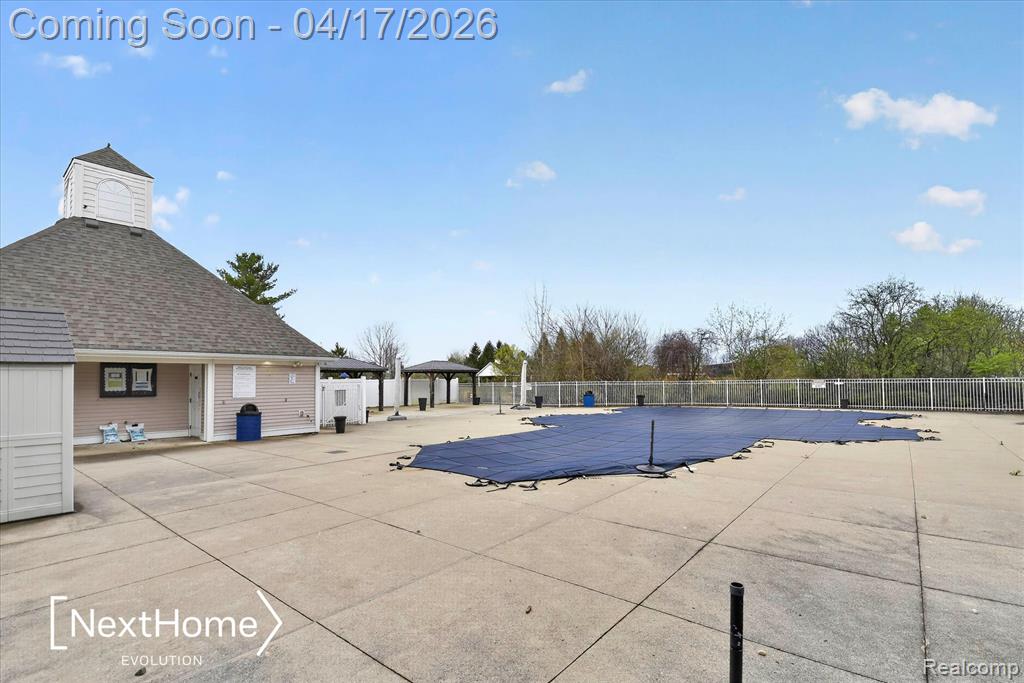 321 Oxford Court, Belleville, MI 48111 — Photo 53