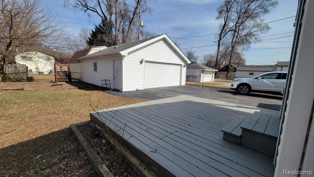 639 E 14 MILE Road, Clawson, MI — Photo 20