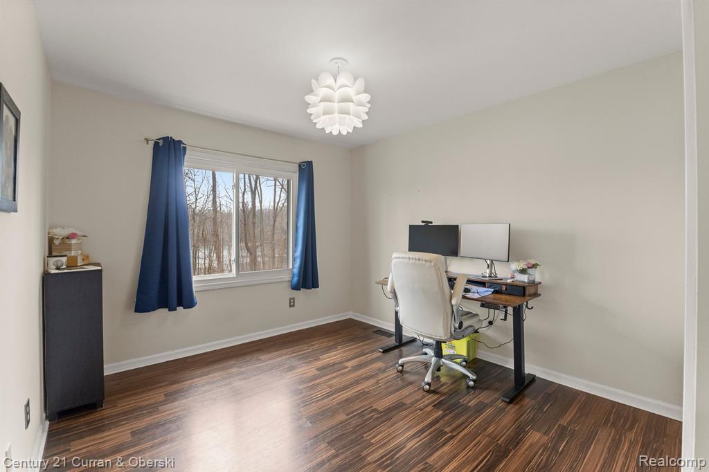 42745 LEDGEVIEW Drive, Novi, MI 48377 — Photo 26