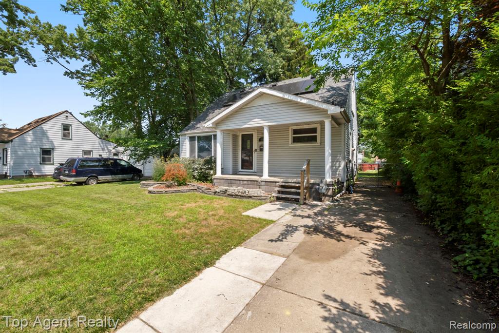 6318 Helen Street, Garden City, MI — Photo 2