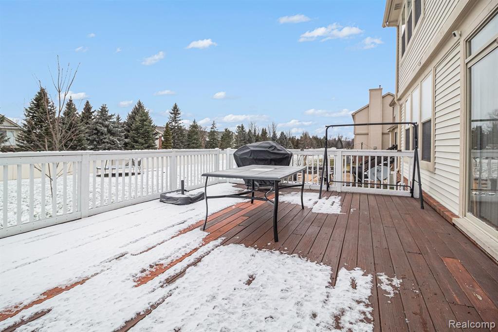 829 Grandview Drive, Commerce Twp, MI 48390 — Photo 26