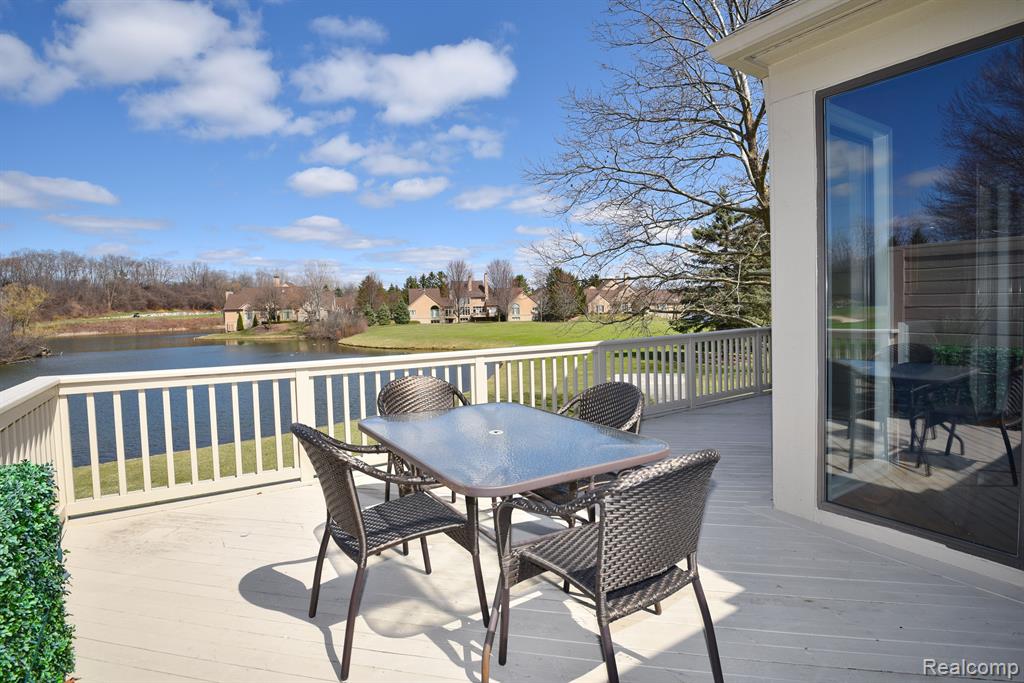 527 Newburne Pointe, 19, Bloomfield Hills, MI 48304 — Photo 20