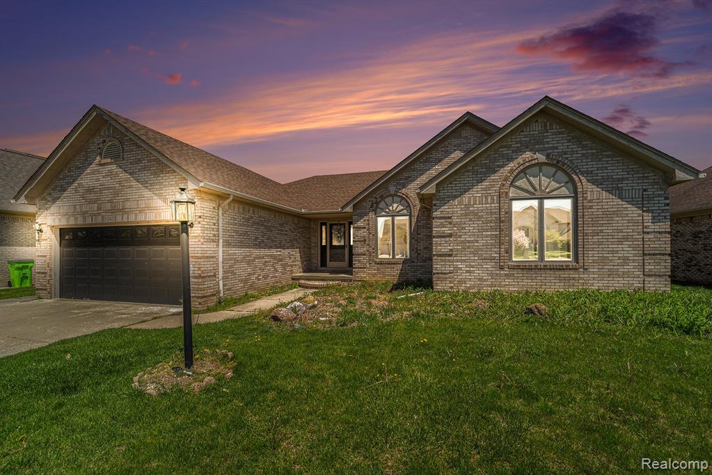 53242 Clarion Drive, Macomb, MI 48042 — Photo 2