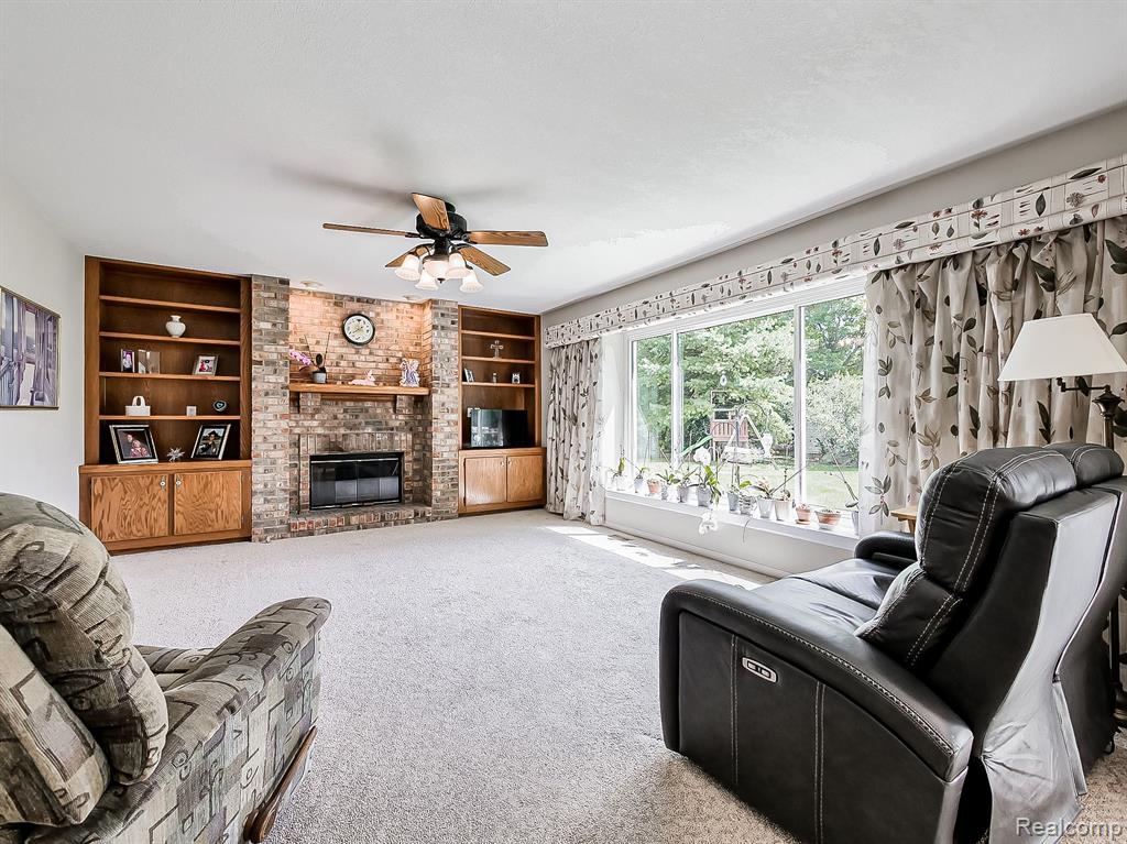 1394 MIDDLEWOOD Drive, Saline, MI 48176 — Photo 12
