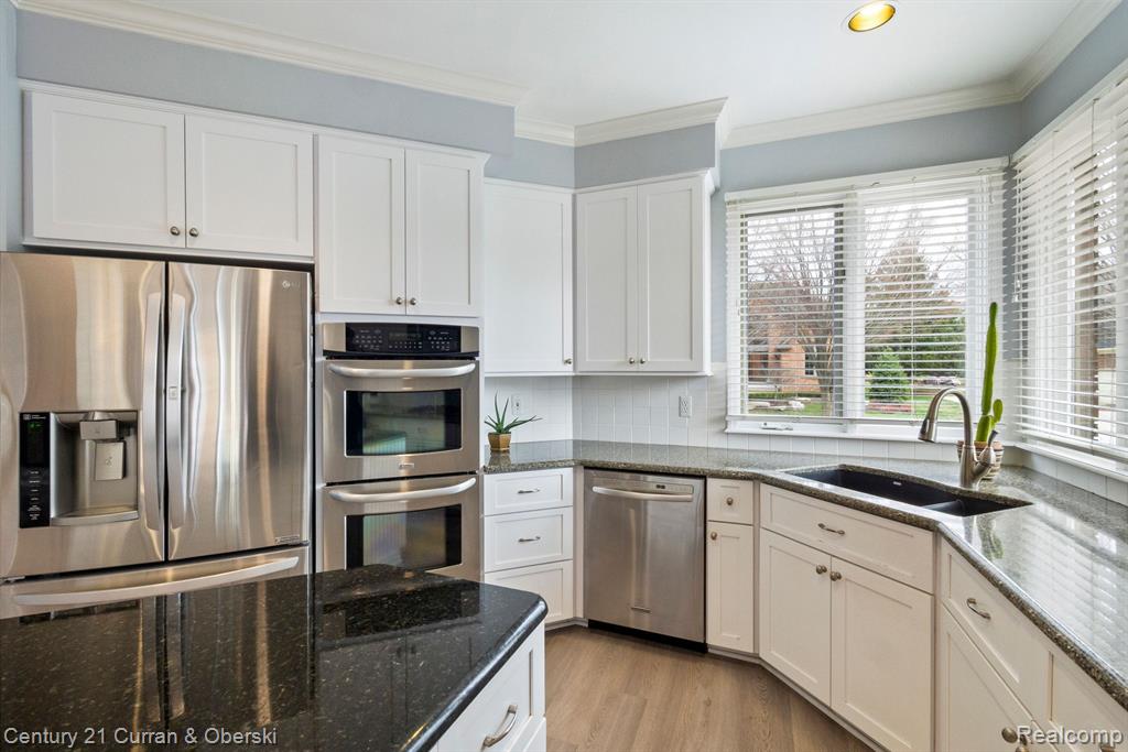 41671 SUDBURY, Novi, MI — Photo 18