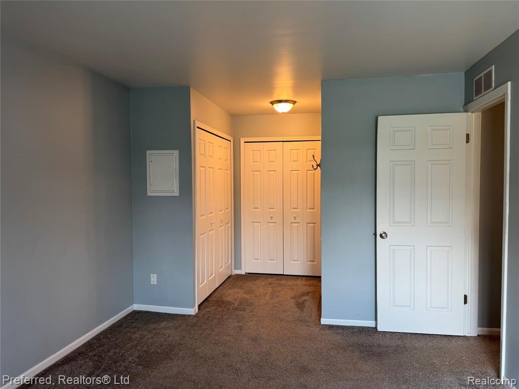 706 Sunset Lane, 63, Saint Clair Shores, MI 48082 — Photo 12
