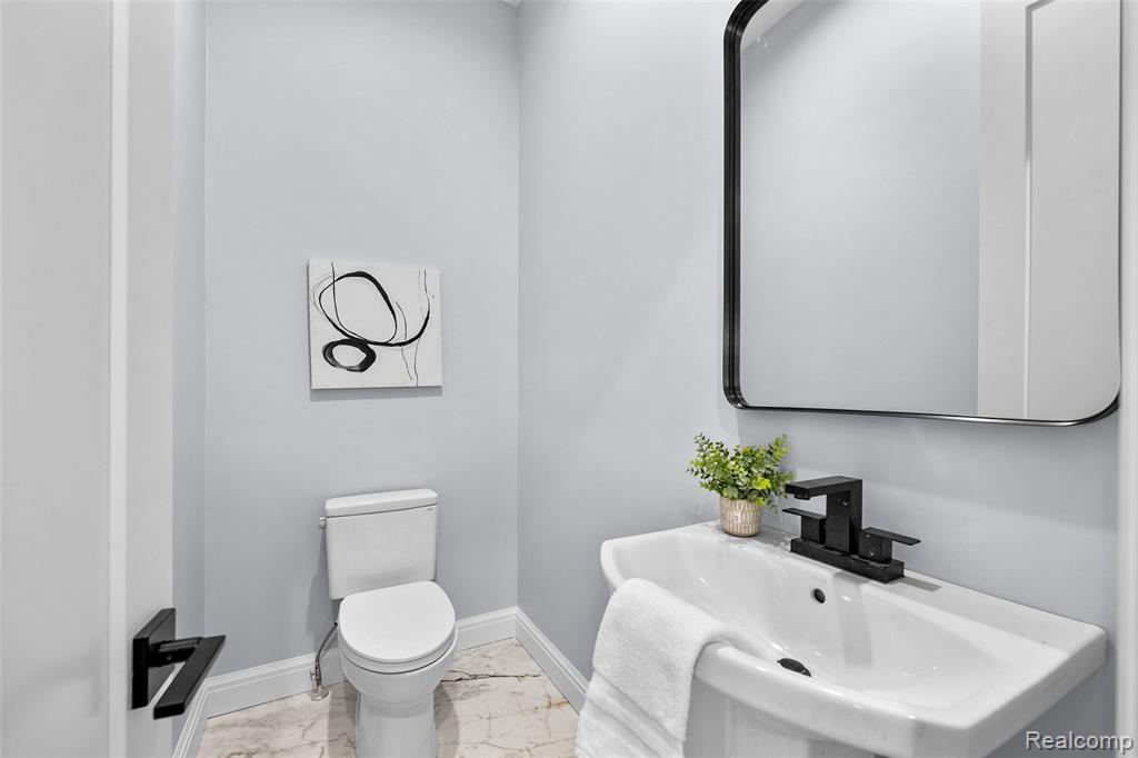 870 Davis Avenue, Birmingham, MI 48009 — Photo 26
