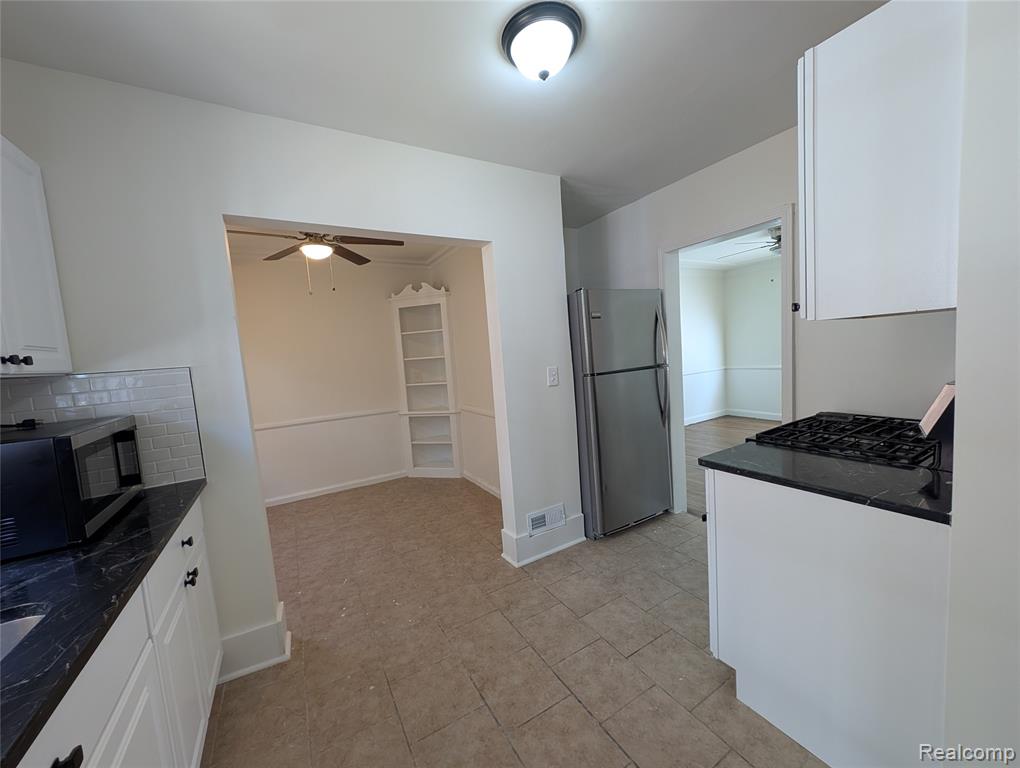 17530 Roselawn Street, Detroit, MI 48221 — Photo 8