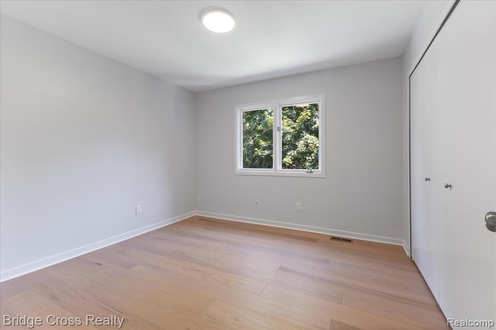 6258 Lindsay Court, West Bloomfield, MI 48324 — Photo 37