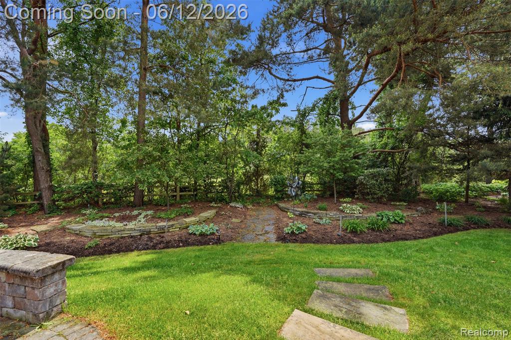 470 Delmar Court, Highland, MI — Photo 44