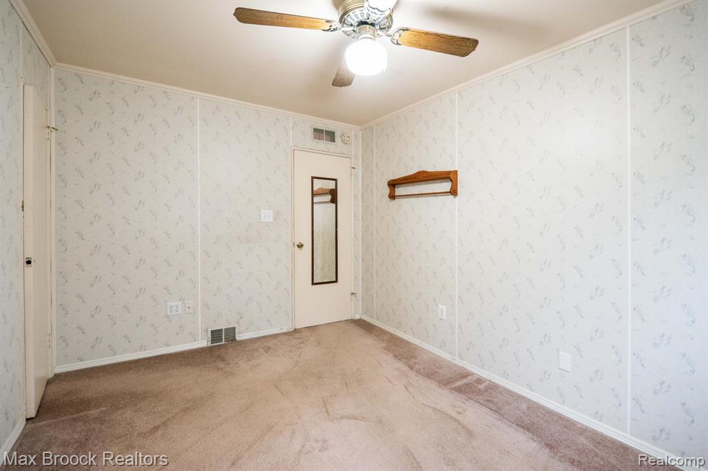 1125 SHIRLEY Drive, Ypsilanti, MI 48198 — Photo 11