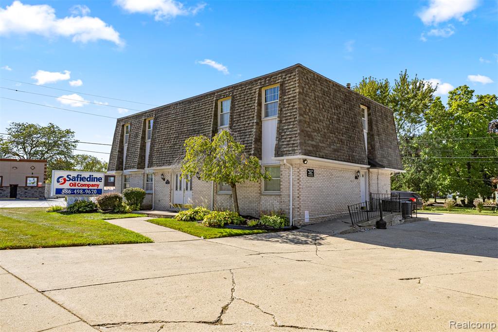 30401 UTICA Road, Roseville, MI 48066 — Photo 42