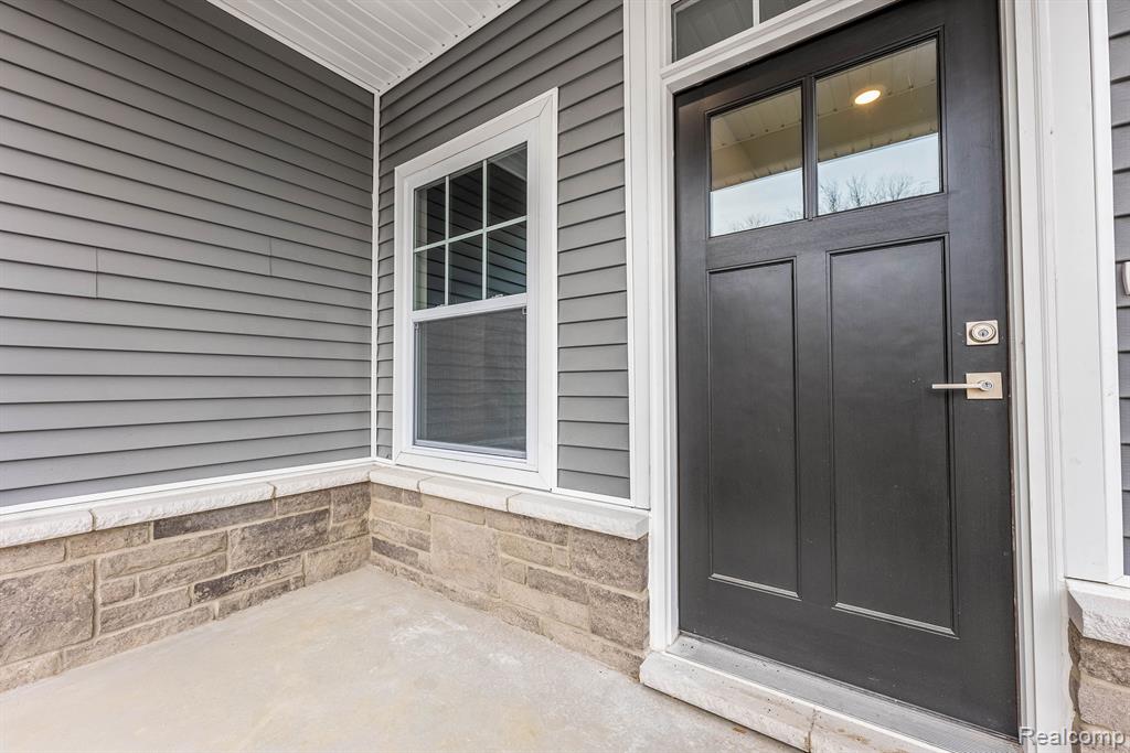 702 Ander Lane, 87, White Lake, MI — Photo 4