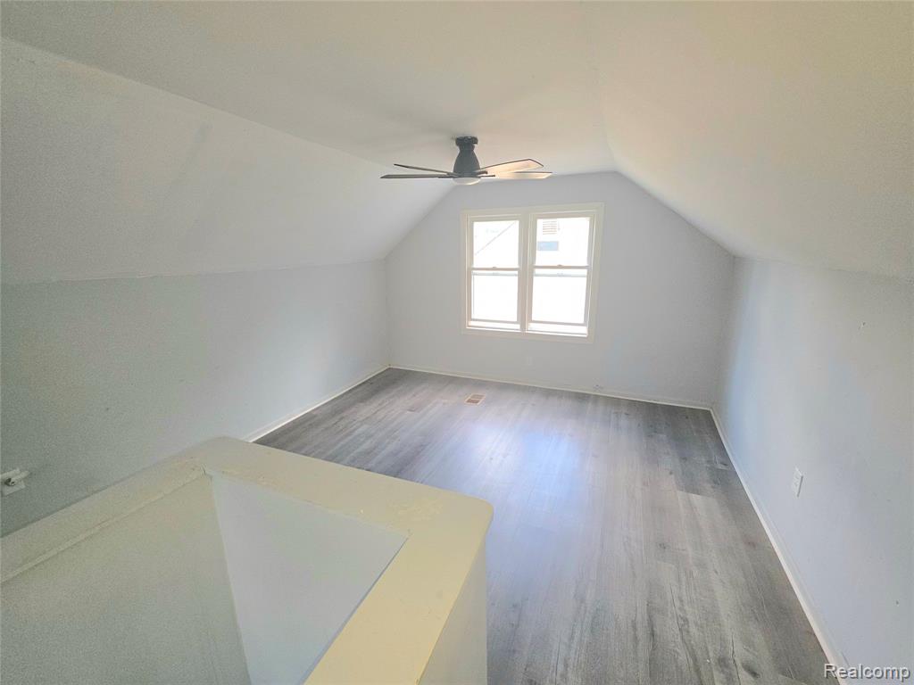 9560 Plainview Avenue, Detroit, MI 48228 — Photo 9