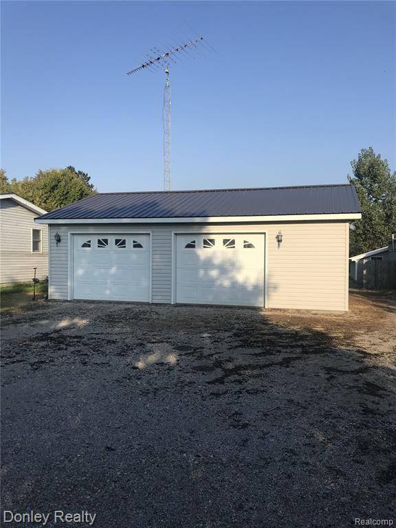 6767 White Creek Road, Marlette, MI 48453 — Photo 3
