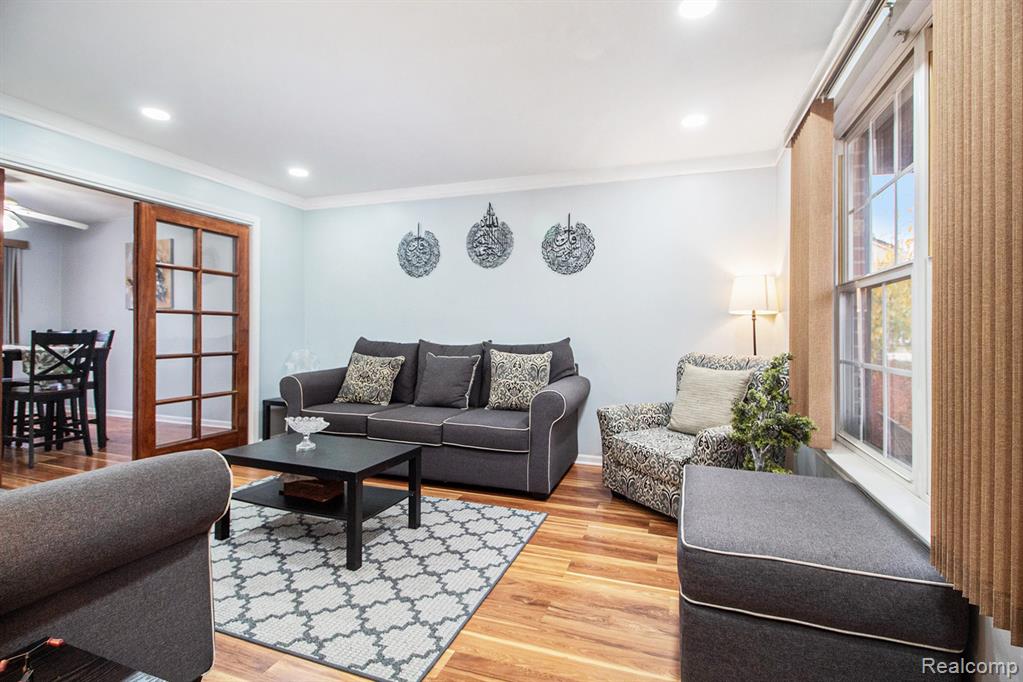 23840 Brentwood Drive, Trenton, MI 48183 — Photo 4