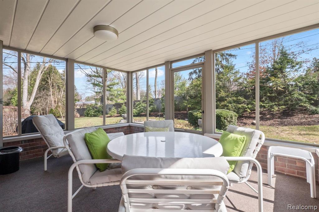 5889 ORCHARD BEND Road, Bloomfield Hills, MI 48301 — Photo 12