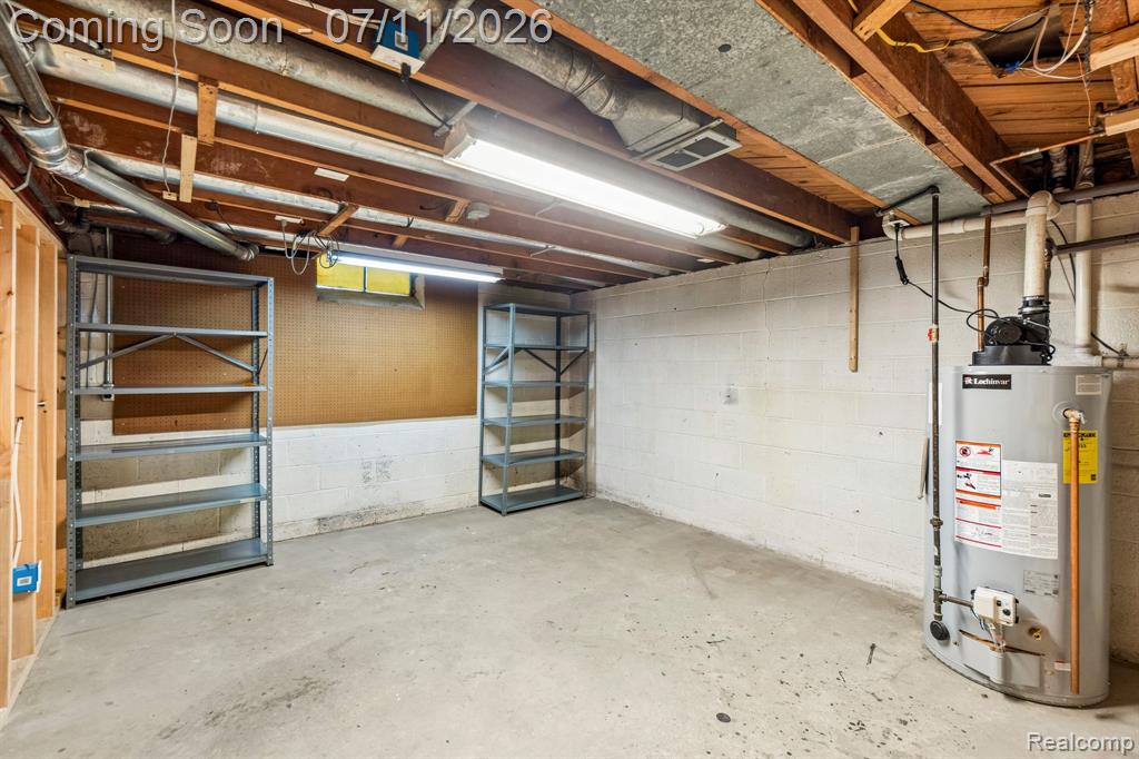 6105 Gilbert Lake Road, Bloomfield Hills, MI 48301 — Photo 39