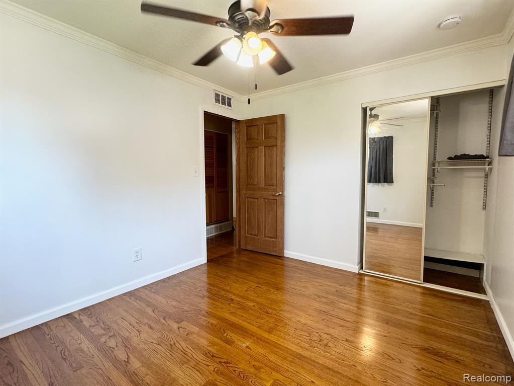 8126 Mills Street, Taylor, MI 48180 — Photo 25