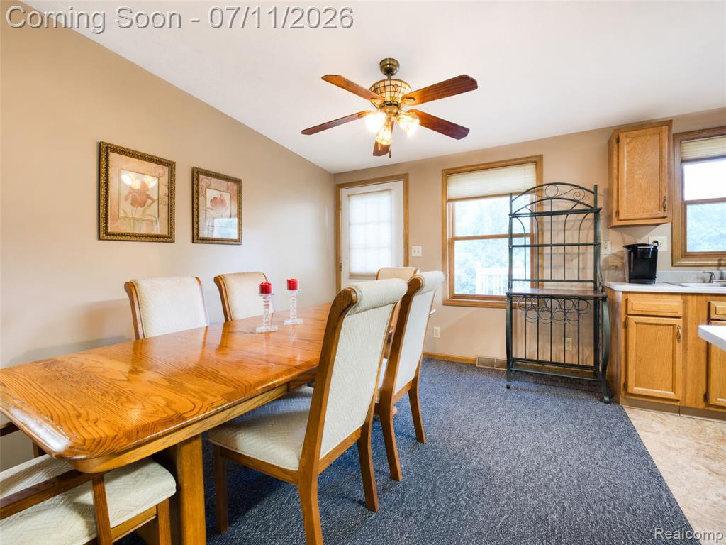 13129 Evelyn Court, Belleville, MI 48111 — Photo 11