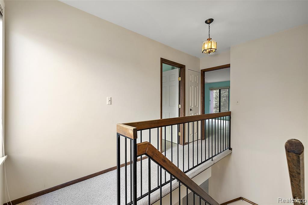 23243 Farmington Road, Farmington, MI 48336 — Photo 16