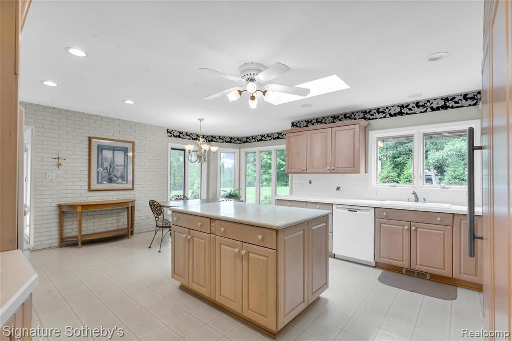 6851 Meath Hunt Circle, Troy, MI 48098 — Photo 7