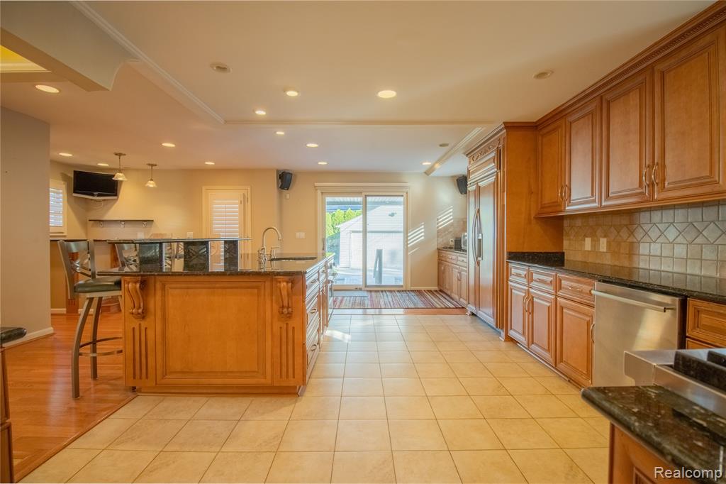 450 Roland Road, Grosse Pointe Farms, MI 48236 — Photo 2