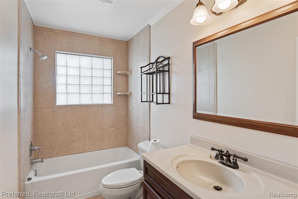839 Judith Street, Westland, MI 48186 — Photo 12