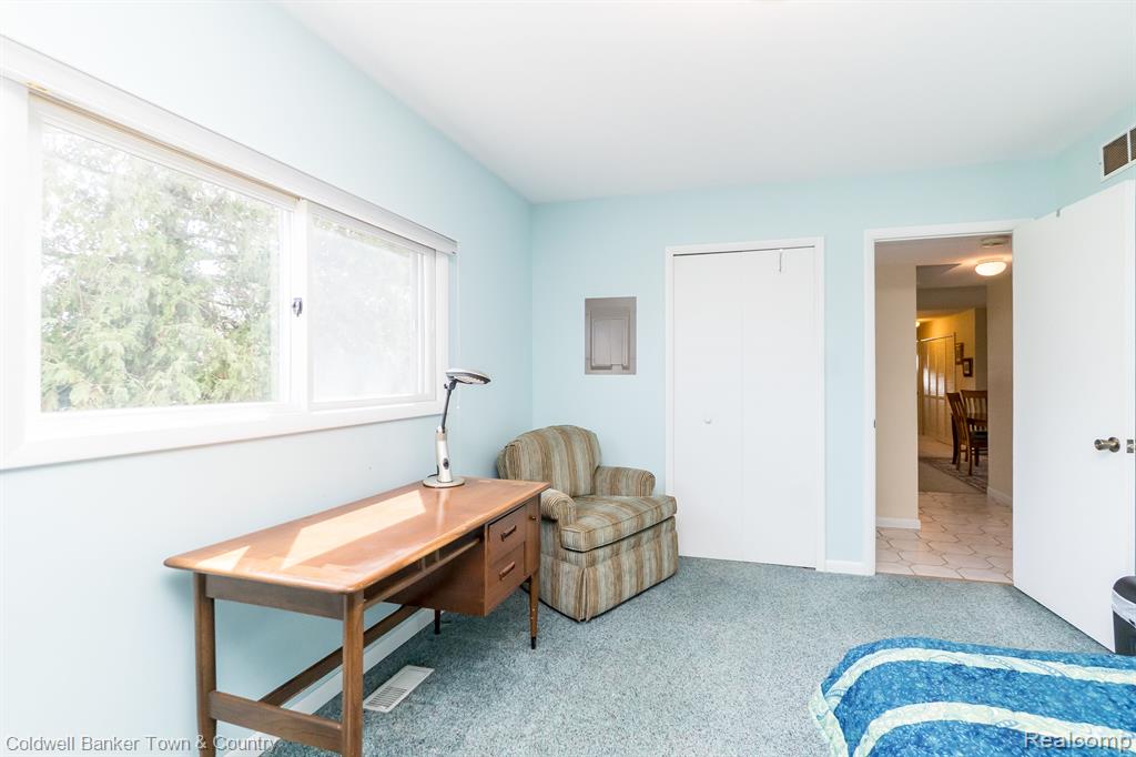11702 TODDS Lane, Whitmore Lake, MI 48189 — Photo 18