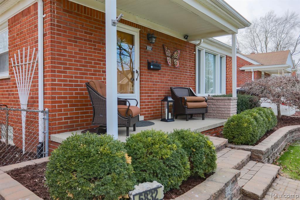 6832 Engleman, Center Line, MI 48015 — Photo 5