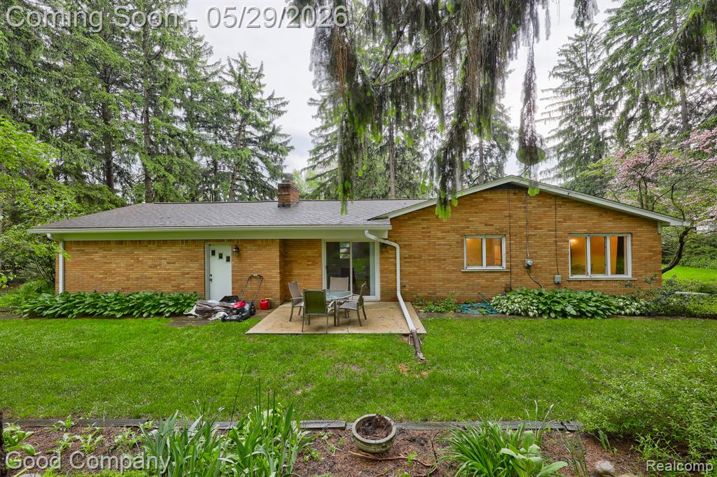 1371 Winchcombe Drive, Bloomfield Hills, MI 48304 — Photo 35