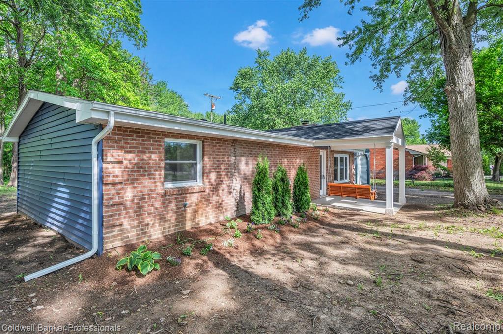 76107 Van Dyke Road, Romeo, MI 48065 — Photo 2