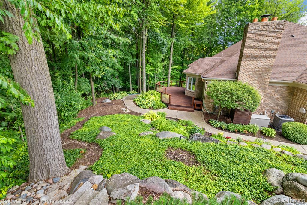 8661 DEERWOOD Road, Clarkston, MI 48348 — Photo 65
