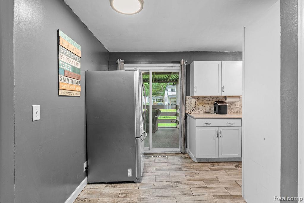 5481 Hanley, Waterford, MI 48327 — Photo 10