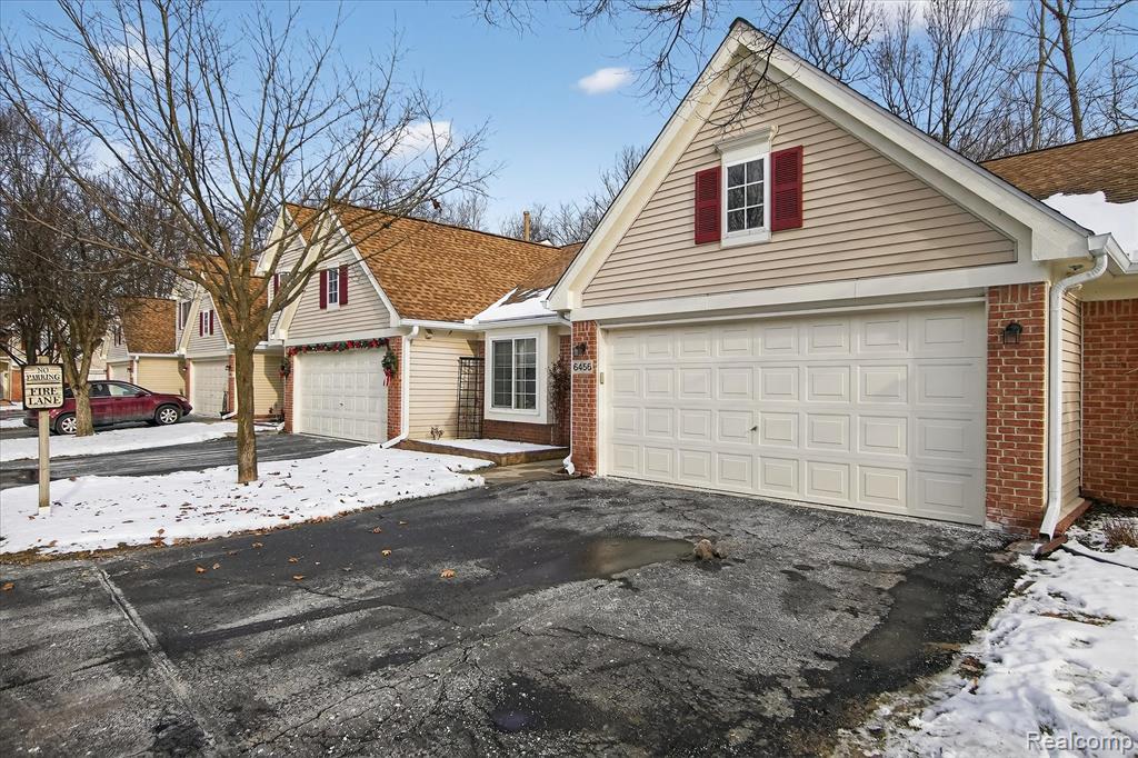 6456 Pembrook Drive, Westland, MI — Photo 3