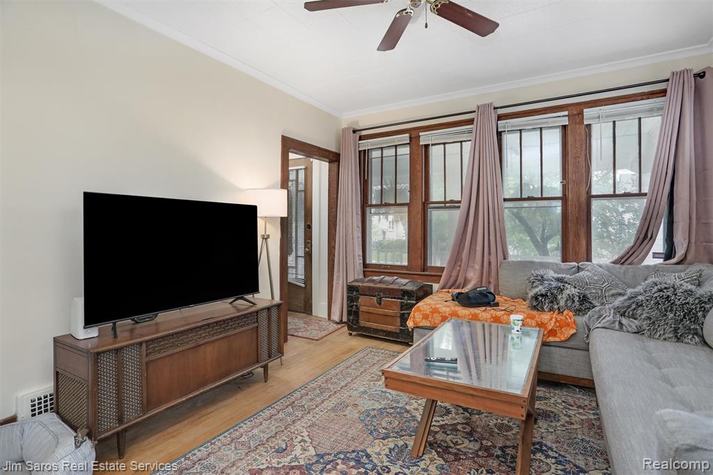 1417 Beaconsfield Avenue, Grosse Pointe Park, MI 48230 — Photo 12
